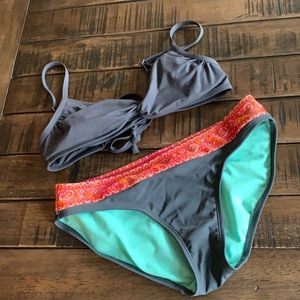 Athleta grey bikini EUC xs top small bottom